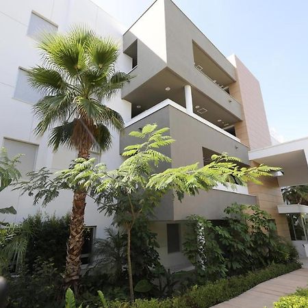 Sweet Inn - Royal Banus Marbella Exterior photo